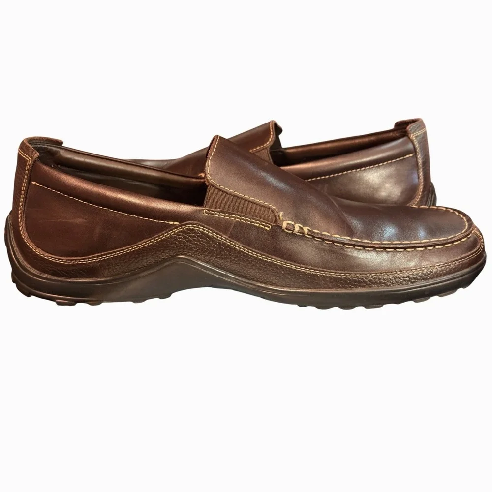 Mens Size 13 Brown Leather Slip-On Loafers With Stitched Detailing